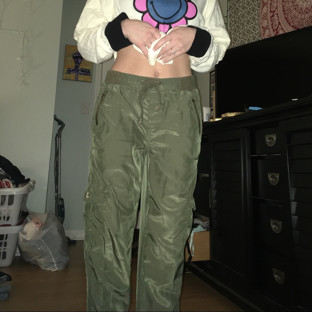 Cargo Green Pants - Picture 2 of 6